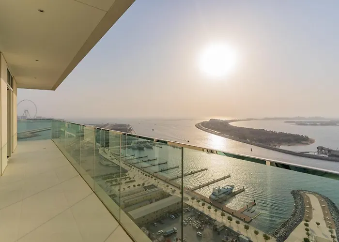 Luxfolio Retreats - Beautiful Full Sea & Palm View