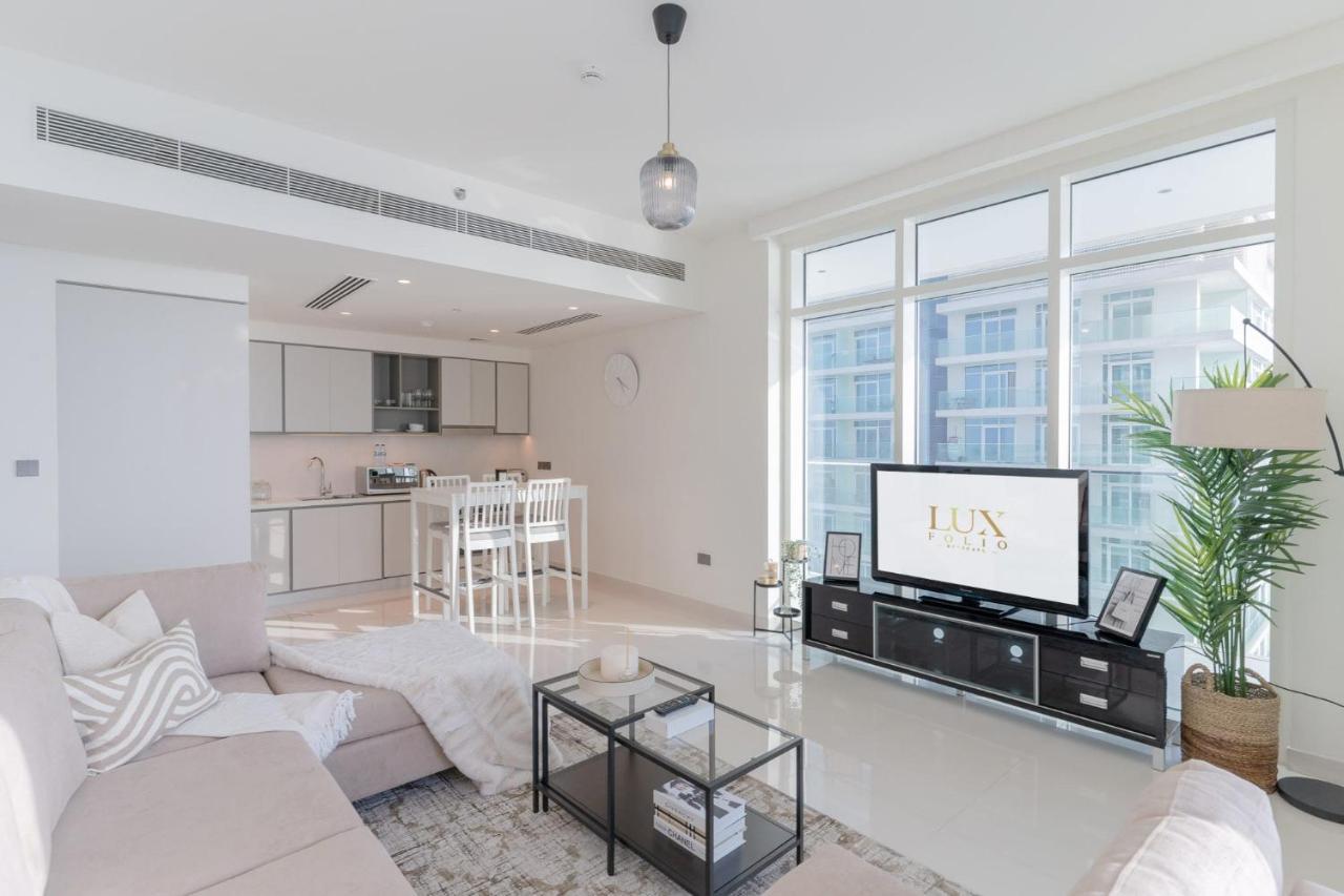 Luxfolio Retreats - Beautiful Full Sea & Palm View Apartment Dubai