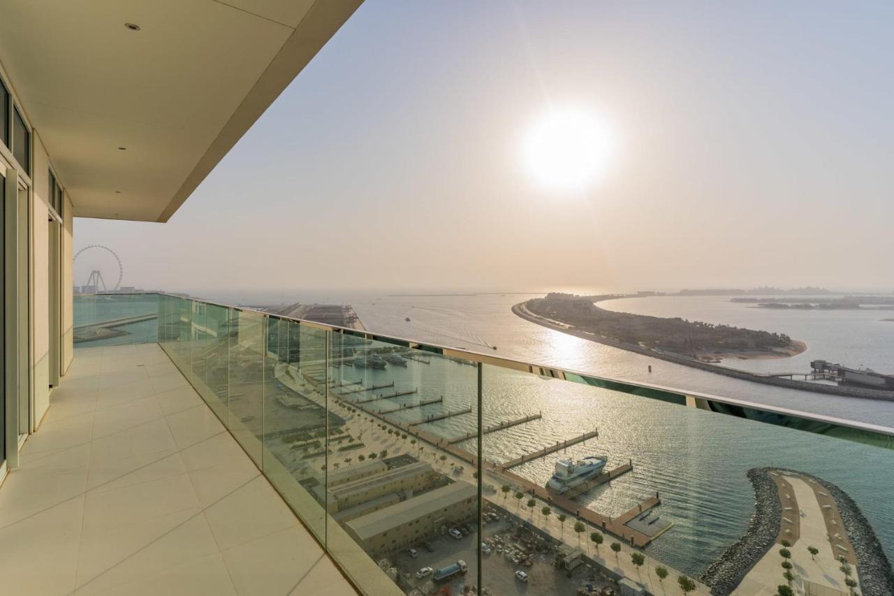 Luxfolio Retreats - Beautiful Full Sea & Palm View Apartment